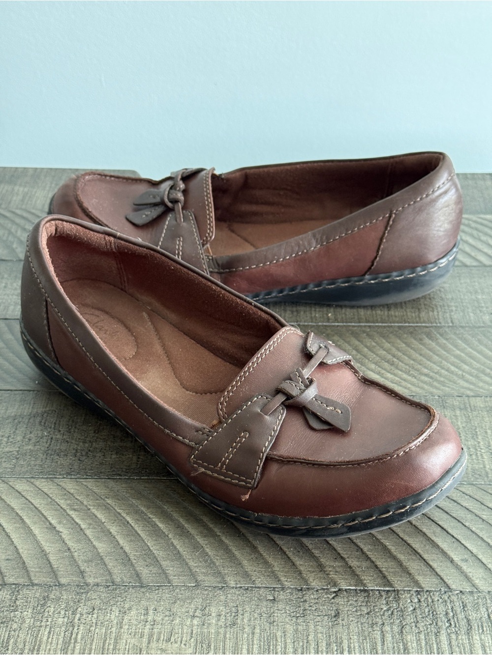 Clarks Brown Leather Slip On Loafers Shoes Adult Women's Size 8.5